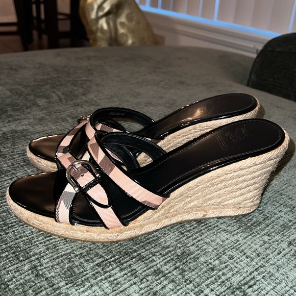 BURBERRY NOVA CHECK ESPARDRILLE/ WEDGES/SLIDE ON SANDALS—US 9 or UK 40 - Picture 3 of 15